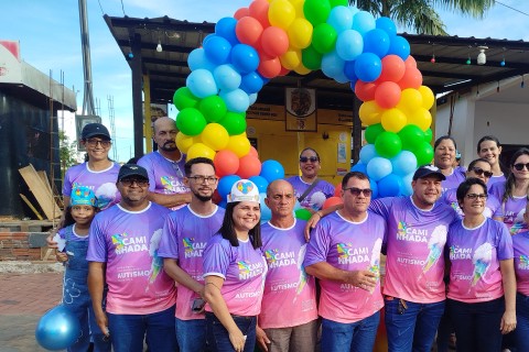 Caminhada de conscientização do autismo mobiliza população em Epitaciolândia